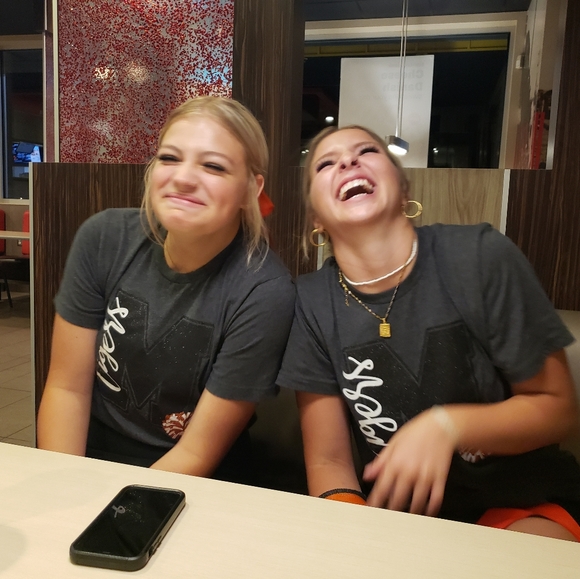 Meet your Posher, Monica - Picture 5 of 12